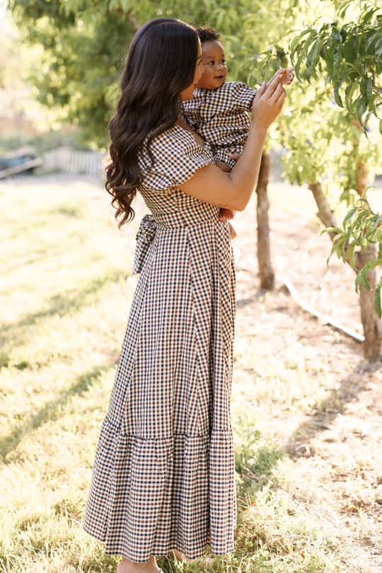 Connie Short Sleeve Dress in Chestnut Gingham