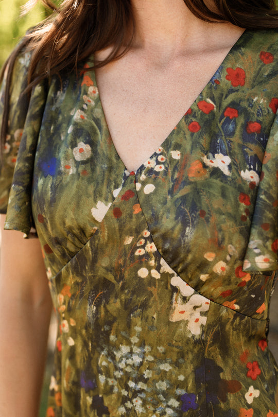 Fiona Flutter-Sleeve Maxi Dress in Impressionist Bloom